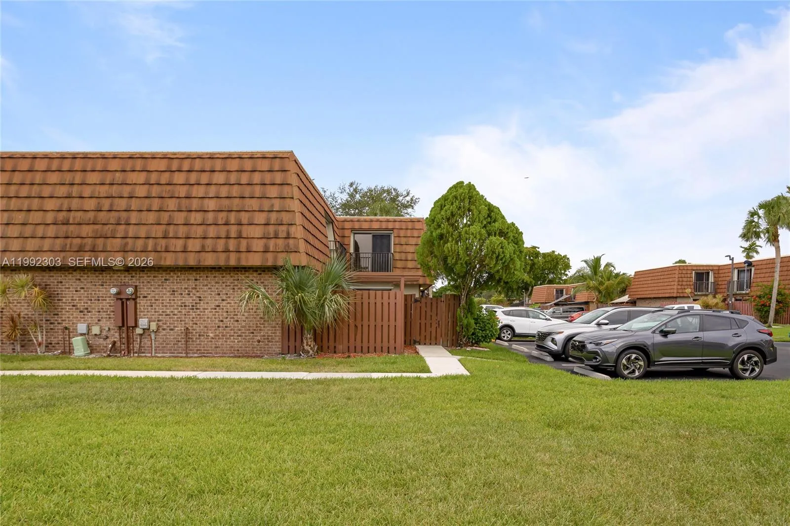 1170 SW 118th Ter, Davie FL 33325