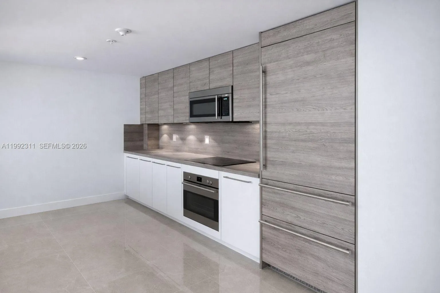 400 Sunny Isles Blvd # 819, Sunny Isles Beach FL 33160