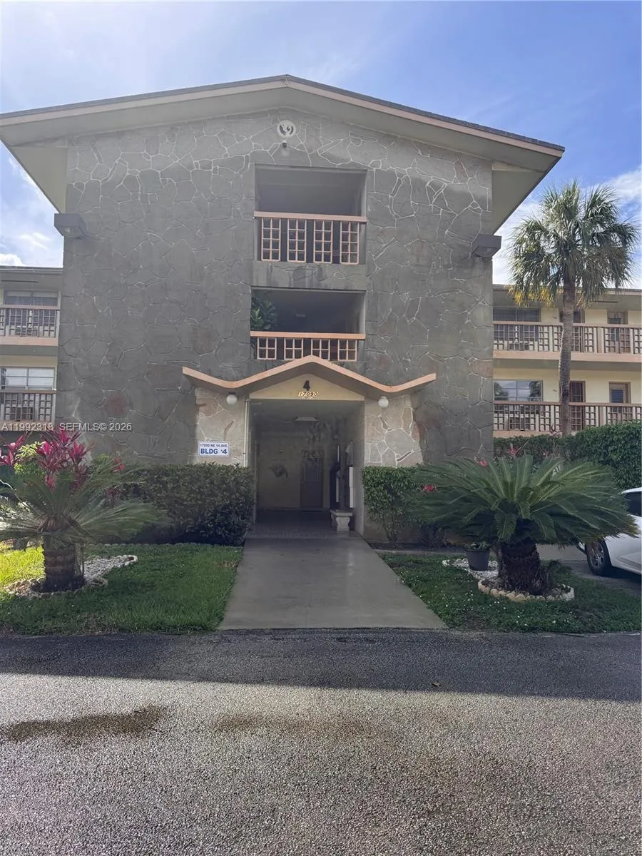 1 bedroom 1 bath for sale at 17090 NE 14th Ave # 107, Miami FL 33162