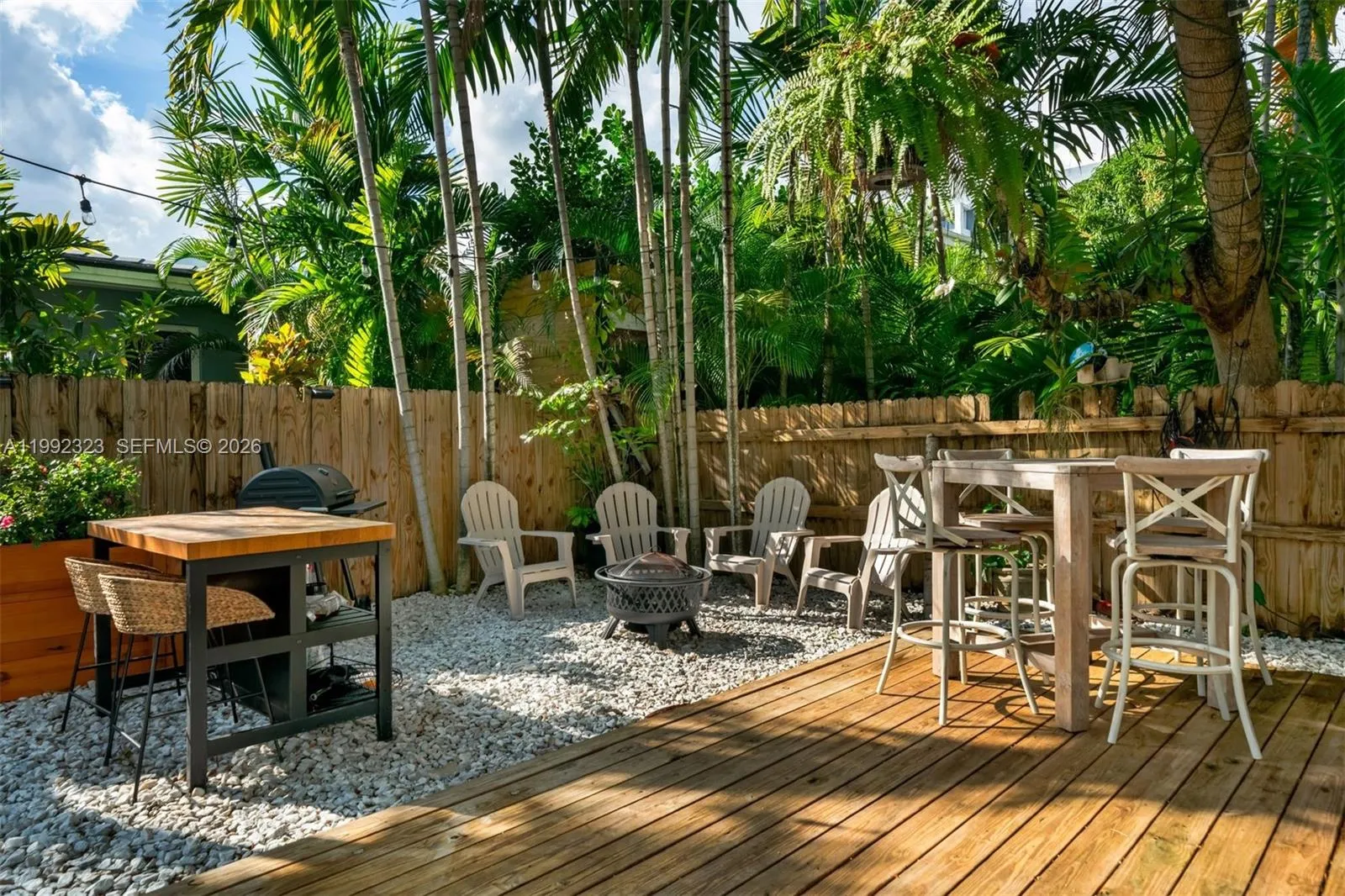 970 NW 10th Ave, Miami FL 33136