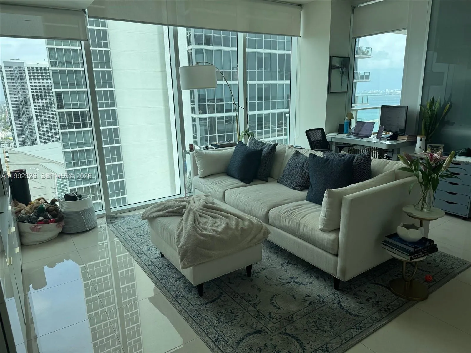 1040 Biscayne Blvd # 2605, Miami FL 33132