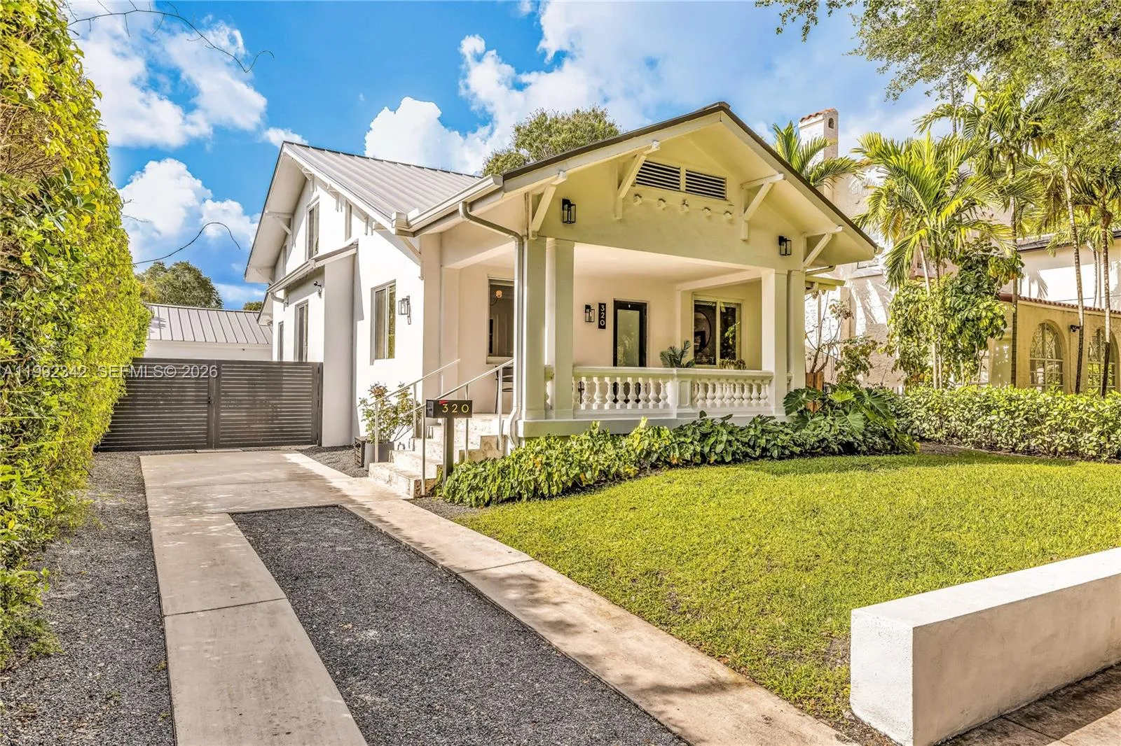 320 NE 88th St, El Portal FL 33138