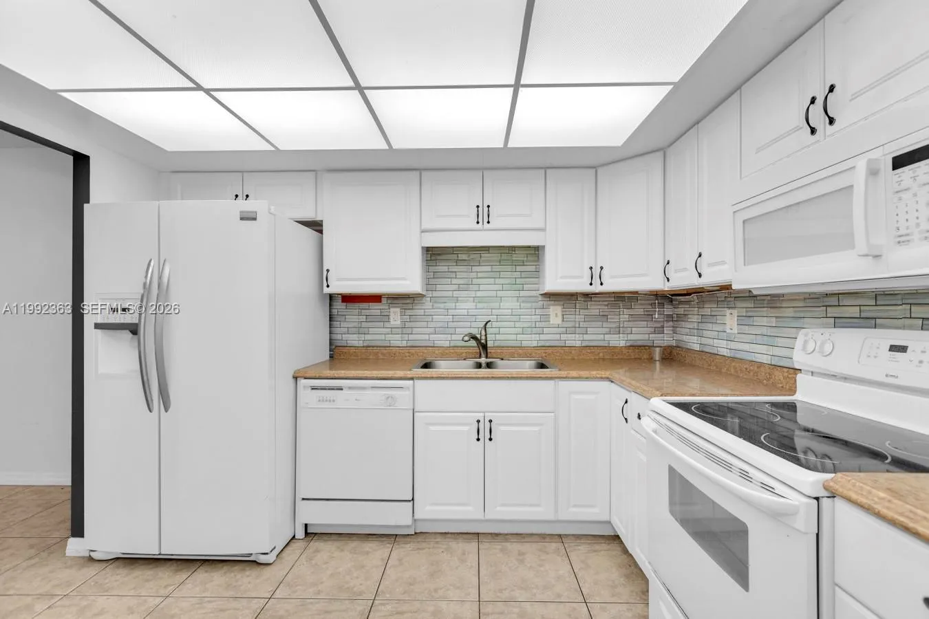 18011 Biscayne Blvd # 903, Aventura FL 33160