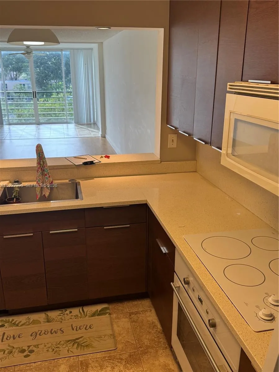 1811 Sabal Palm Dr # 403, Davie FL 33324