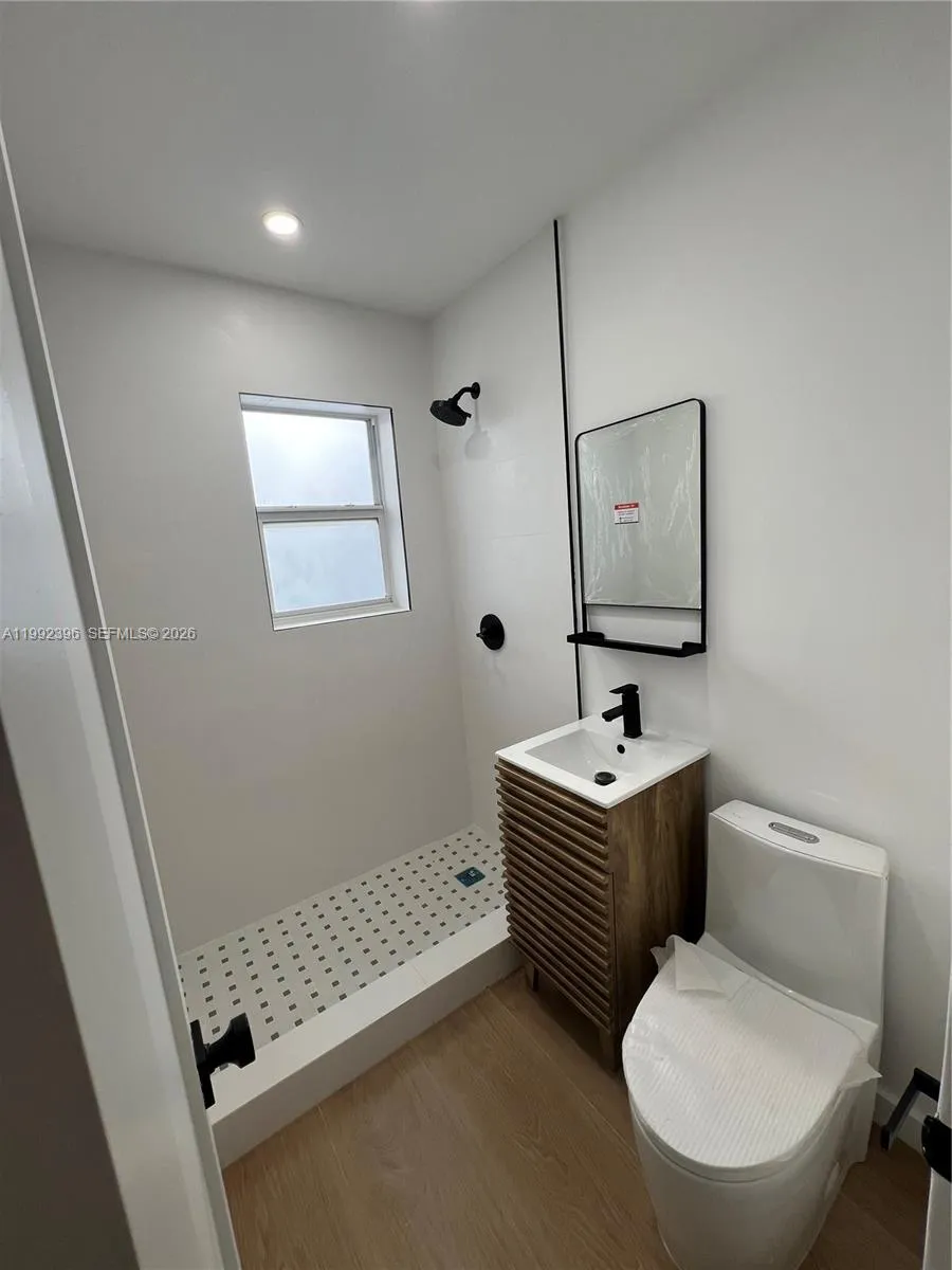 7035 NE 4th Ct # 4, Miami FL 33138