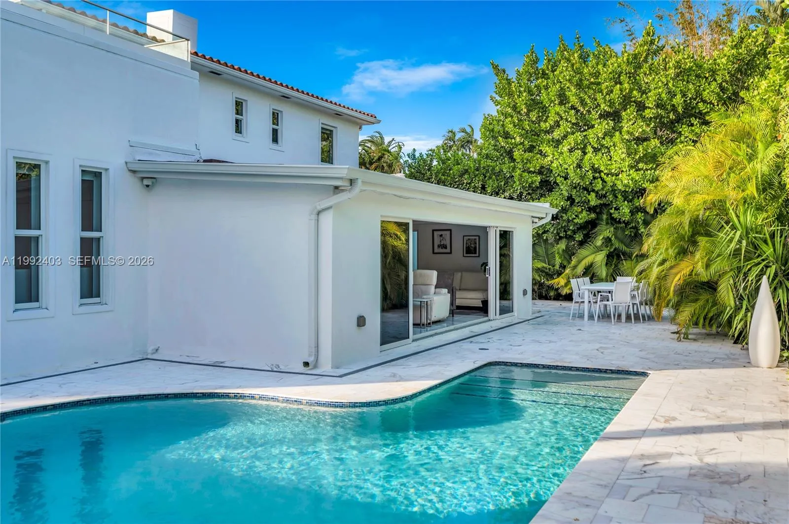 4321 Nautilus Dr, Miami Beach FL 33140
