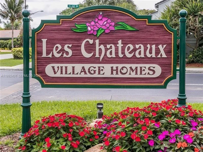 3 bedroom 2 bath for sale at 4731 Grapevine Way, Davie FL 33331