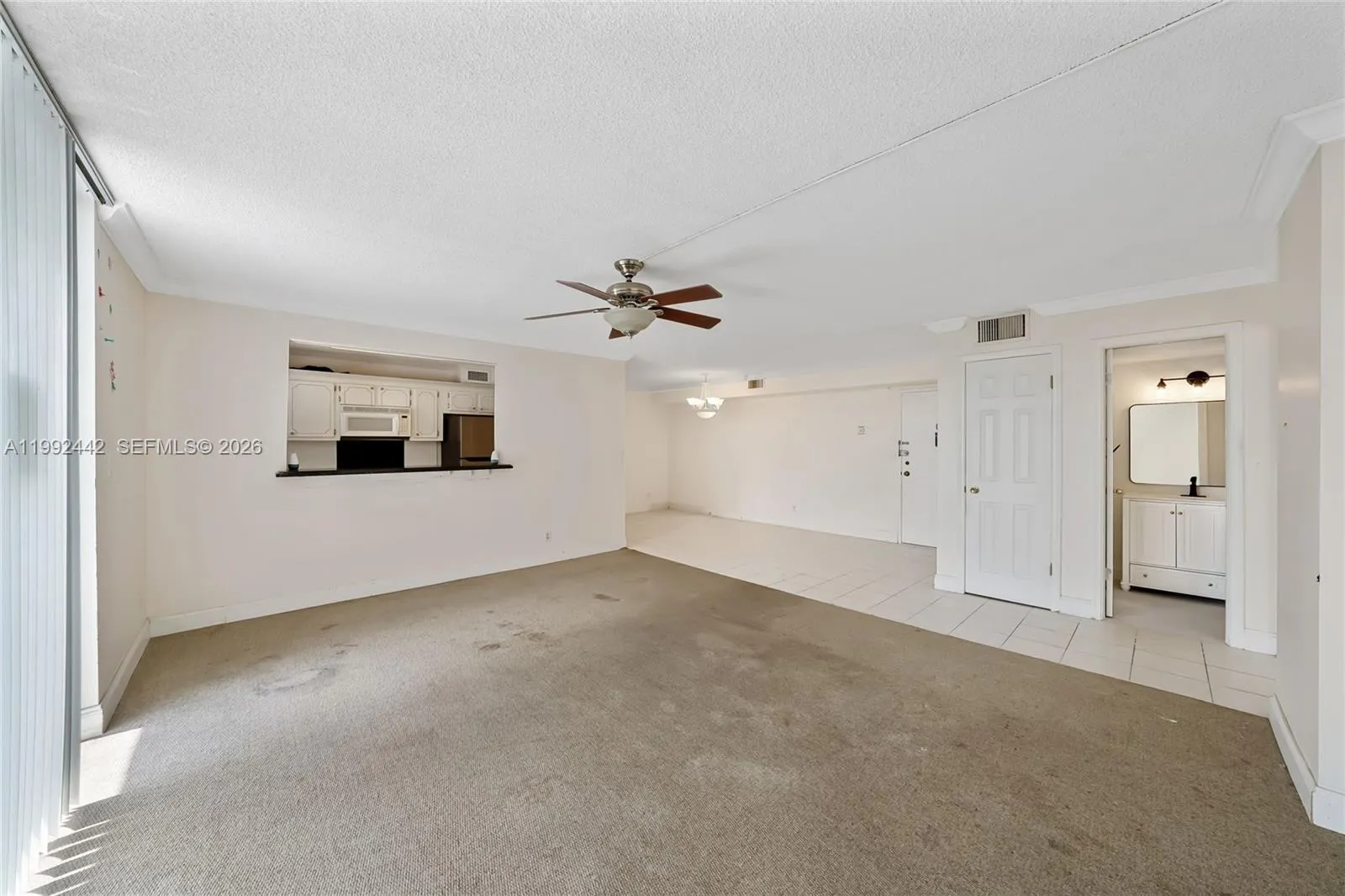 137 Golden Isles Dr # 1214, Hallandale Beach FL 33009