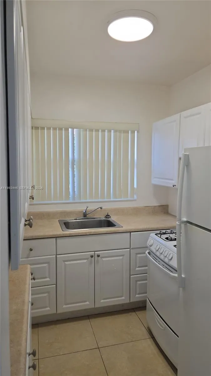 9473 Abbott Ave # 7, Surfside FL 33154