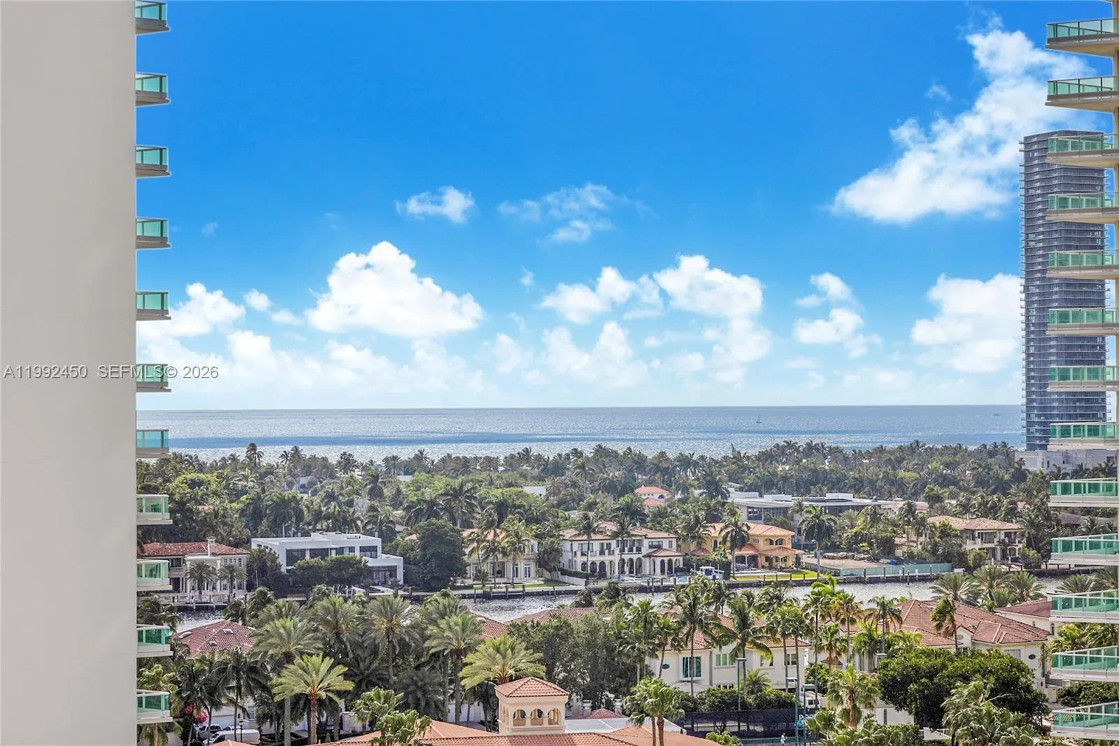 20000 E Country Club Dr # 1211, Aventura FL 33180