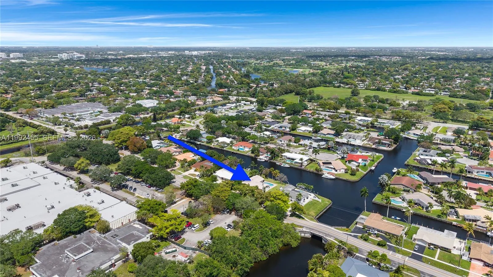 6121 SW 16th St, Plantation FL 33317
