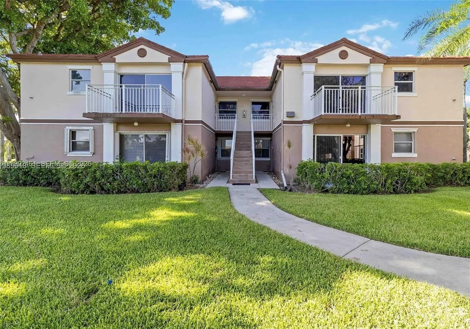 1 bedroom 1 bath for sale at 1250 SW 113th Ter # 201, Pembroke Pines FL 33025