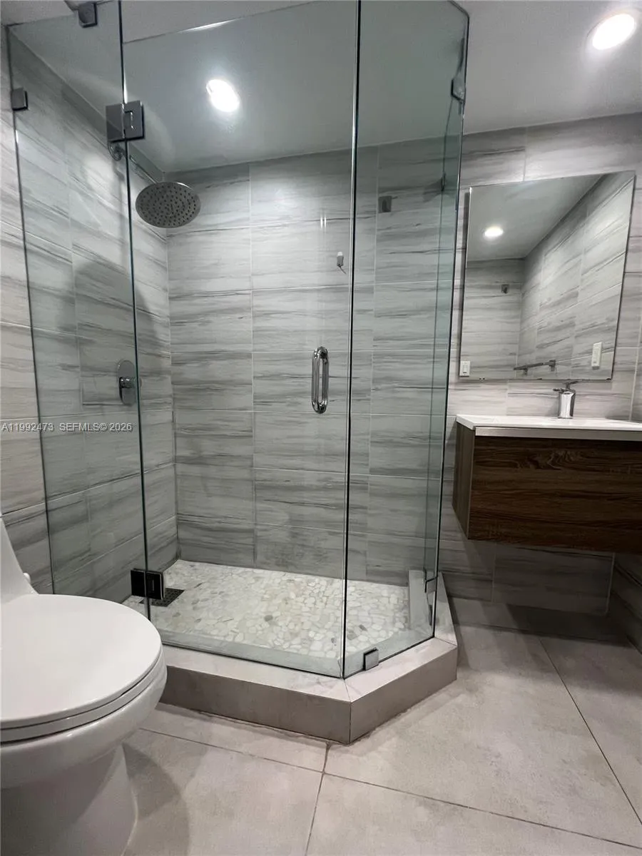 2333 Brickell Ave # 2310, Miami FL 33129