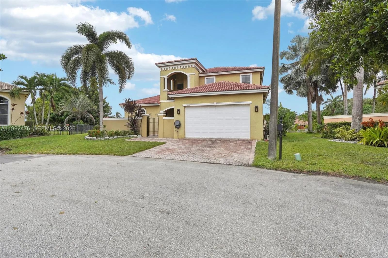 13247 SW 26th St, Miramar FL 33027