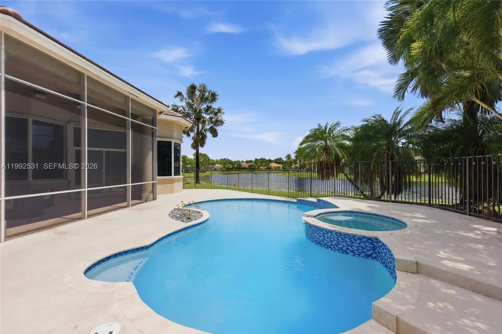 2488 Provence Cir, Weston FL 33327