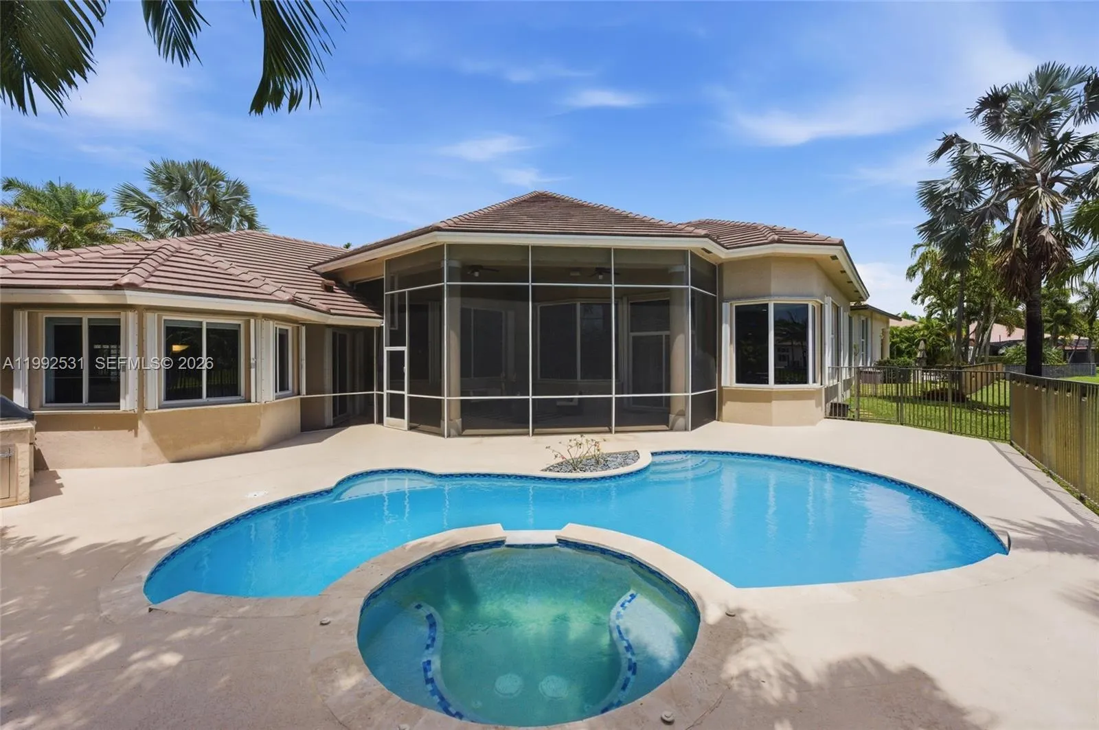 2488 Provence Cir, Weston FL 33327