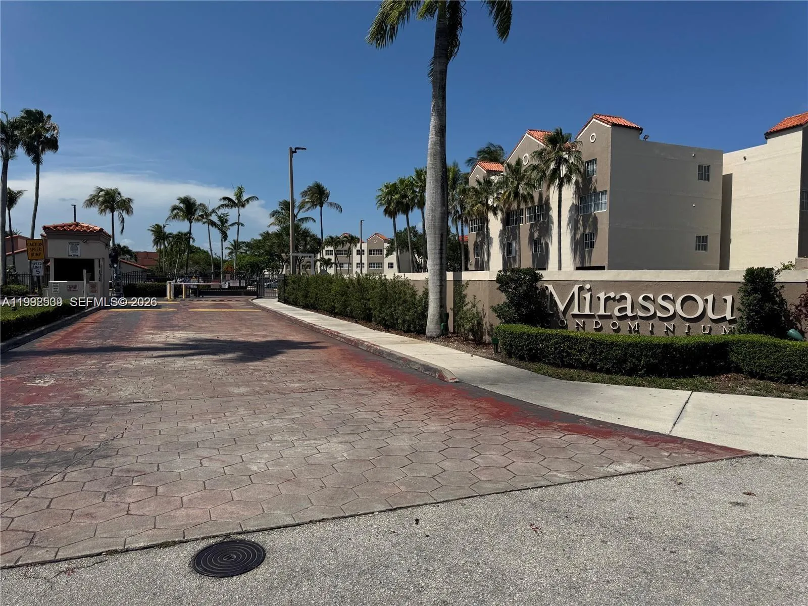 6155 NW 186th St # 207, Hialeah FL 33015