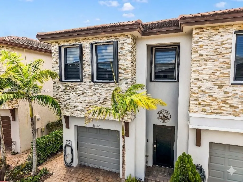 25060 SW 108th Ave, Homestead FL 33032