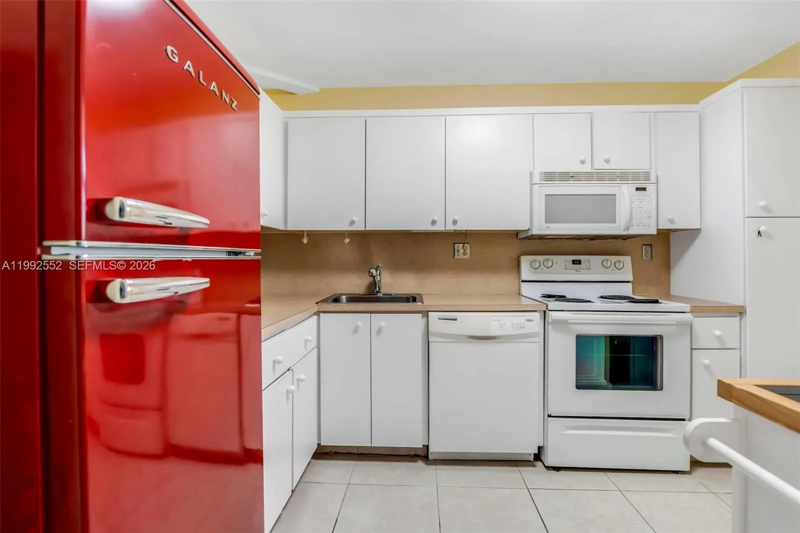 3671 Environ Blvd # 368, Lauderhill FL 33319