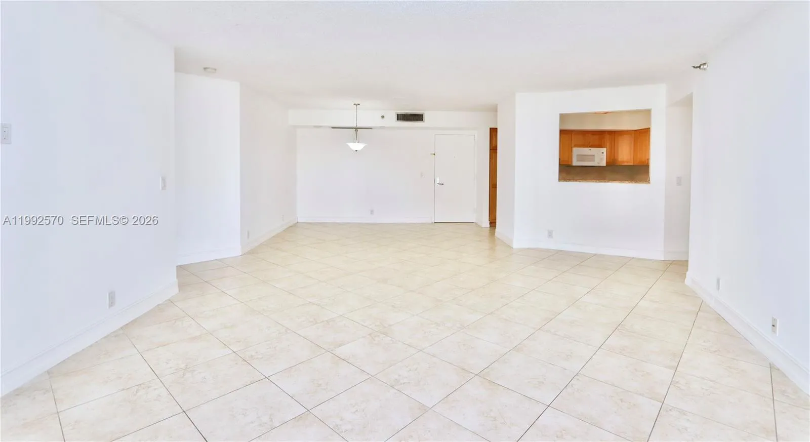 3500 Mystic Pointe Dr # 1207, Aventura FL 33180