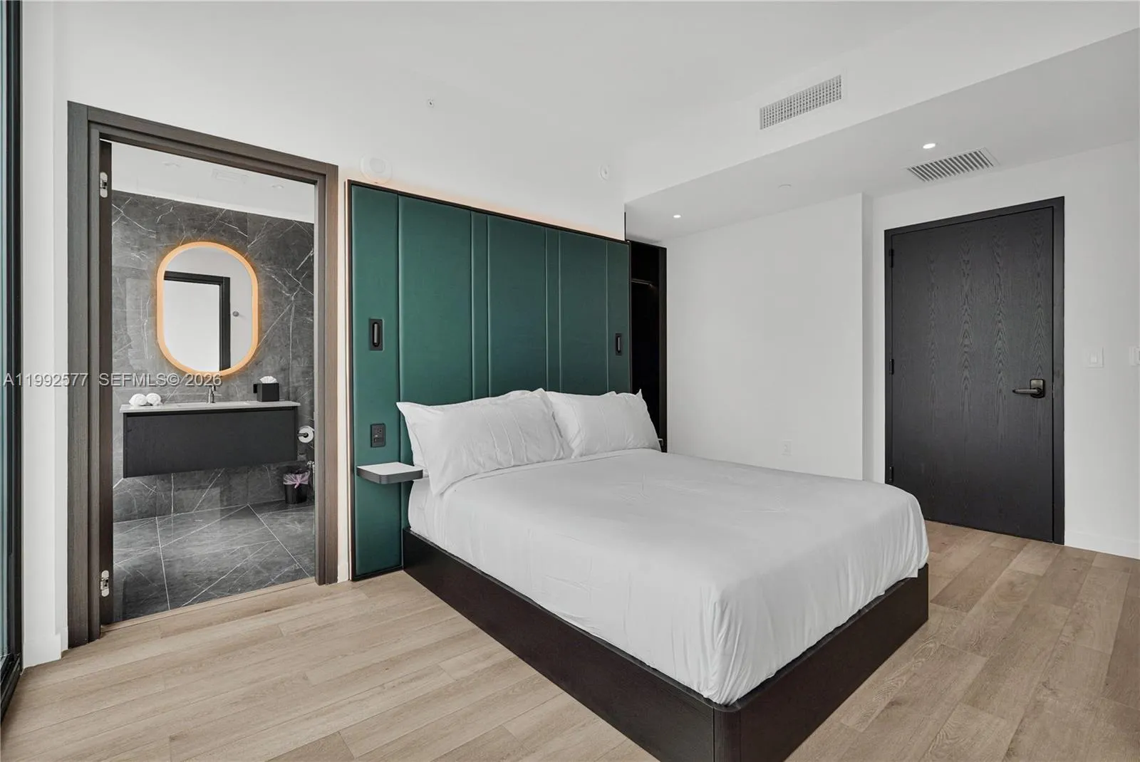20 NE 11th St # 2710, Miami FL 33132