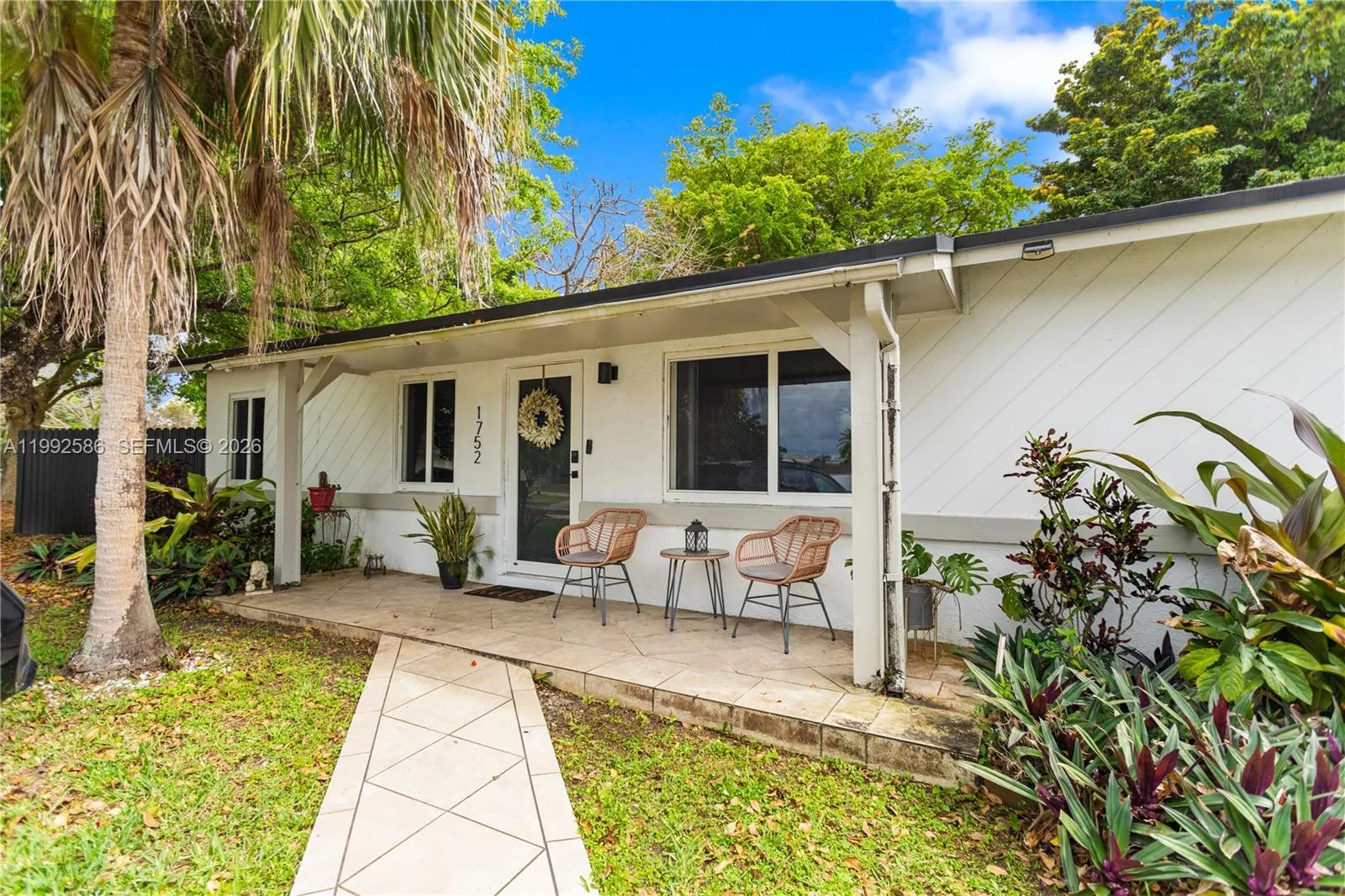 3 bedroom 2 bath for sale at 1752 S Anhinga Ln, Homestead FL 33035