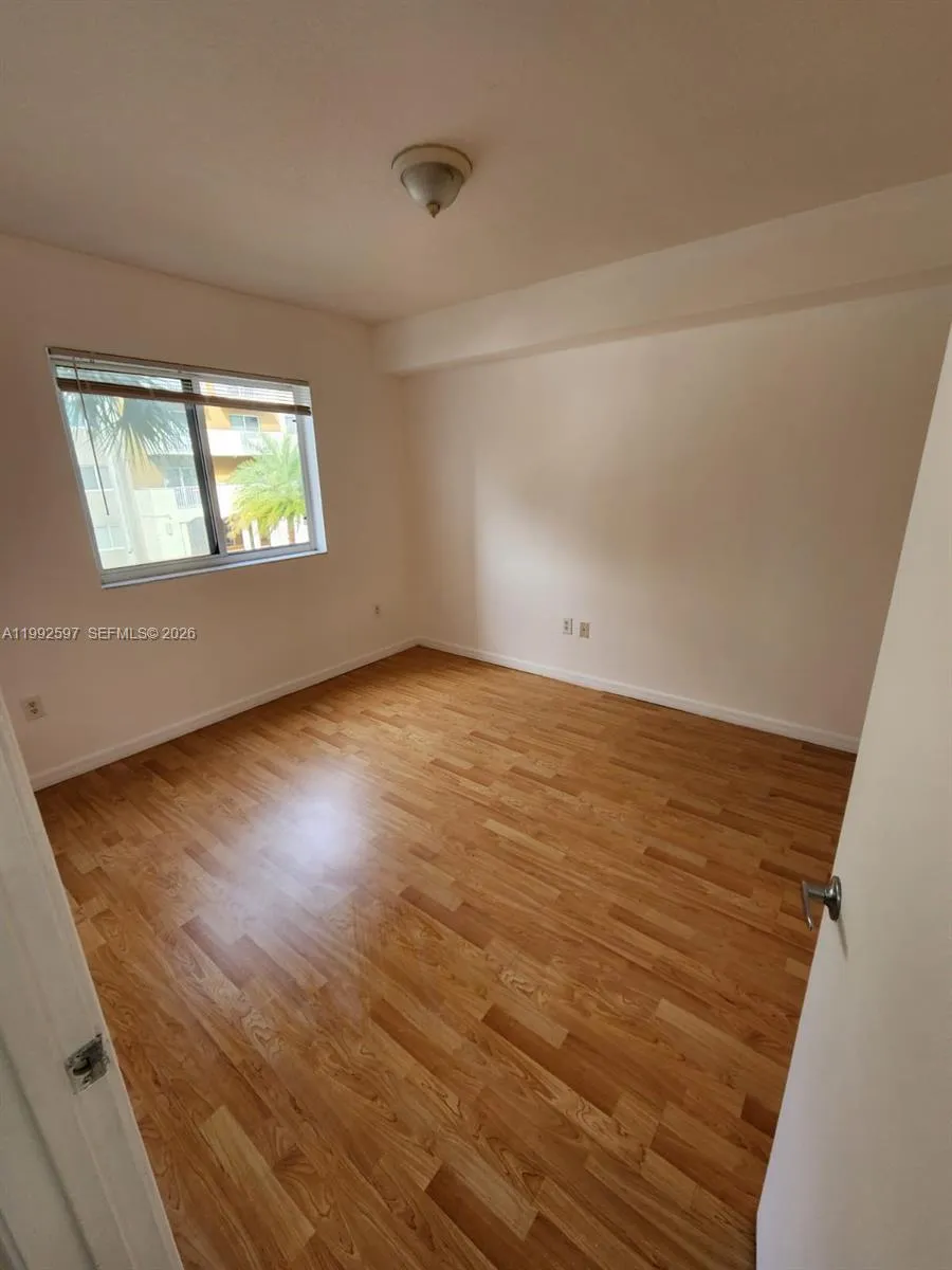 11060 SW 196th St # 213, Cutler Bay FL 33157