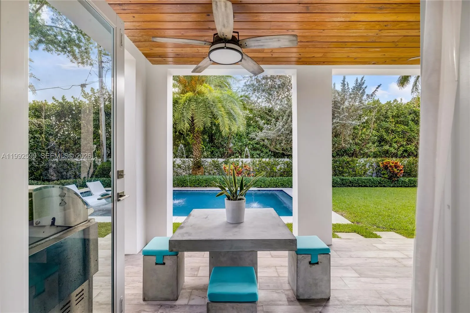 5602 SW 65th Ct, South Miami FL 33143