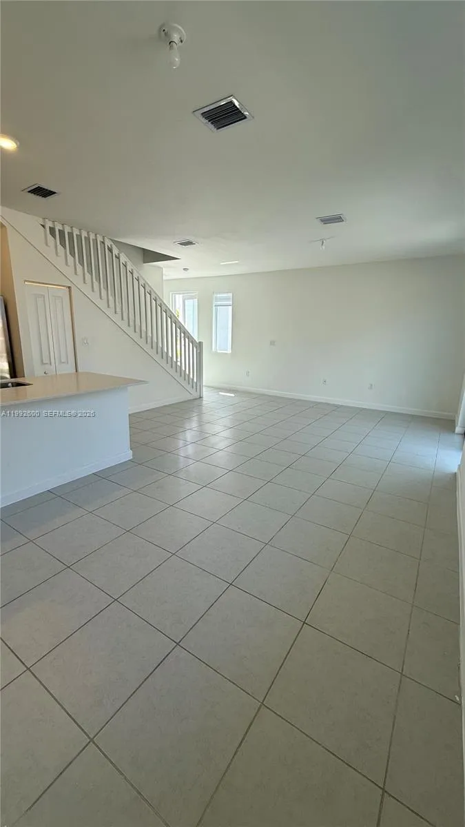 679 SE 13th St Cir, Homestead FL 33034
