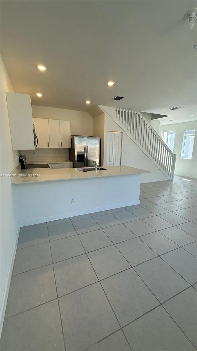 679 SE 13th St Cir, Homestead FL 33034
