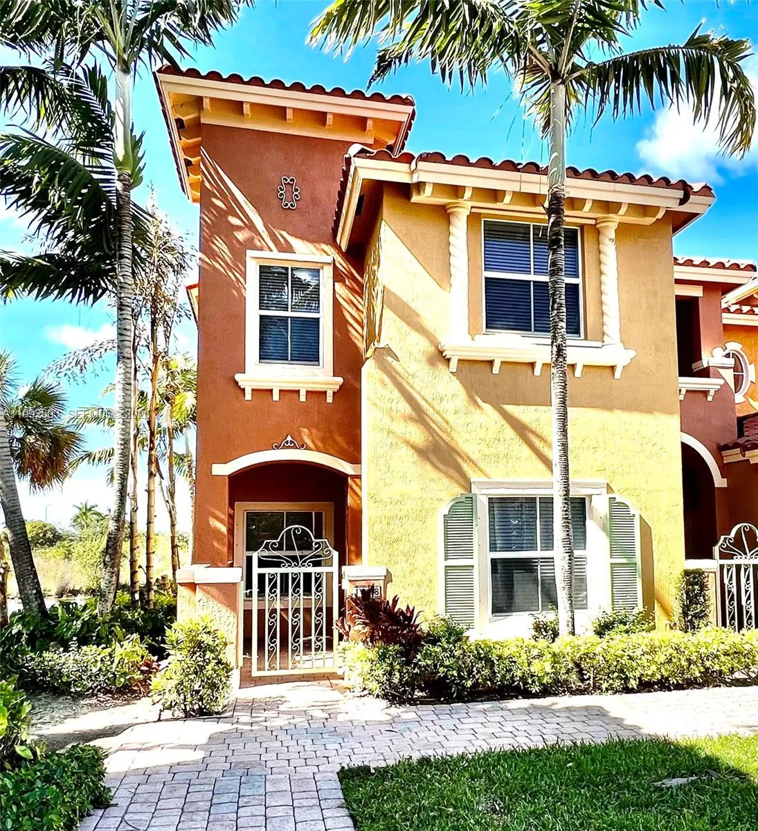 1088 SW 144th Ave # 801, Pembroke Pines FL 33027