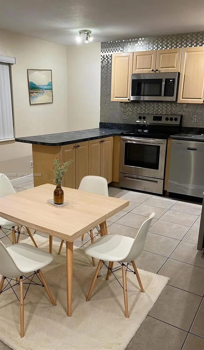 1309 NE 16th Ter # 1, Fort Lauderdale FL 33304