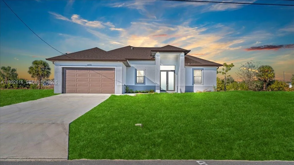 4 bedroom 2 bath for sale at 1201 15 terr, Cape Coral FL 33909