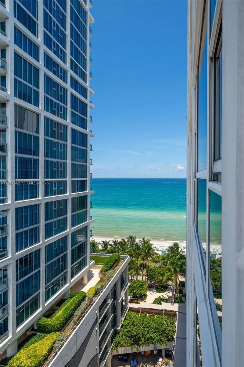 6801 Collins Ave # 1414, Miami Beach FL 33141