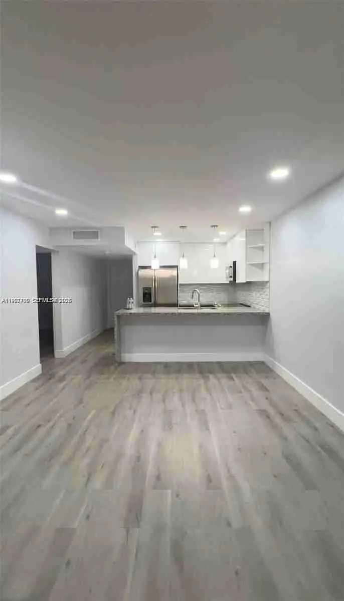 1555 W 44th Pl # 247, Hialeah FL 33012