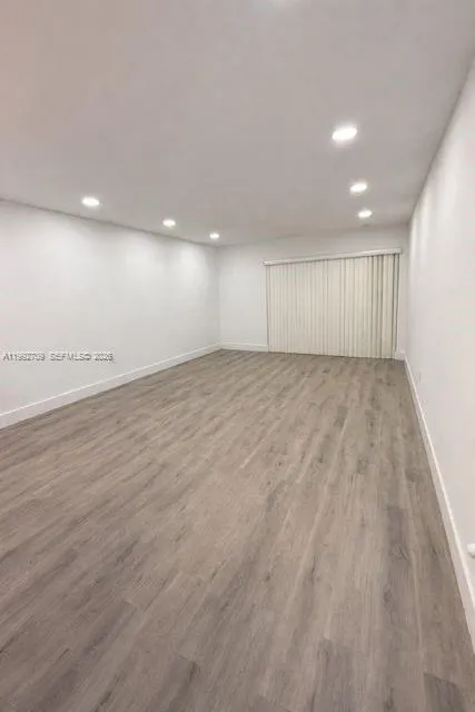 1555 W 44th Pl # 247, Hialeah FL 33012