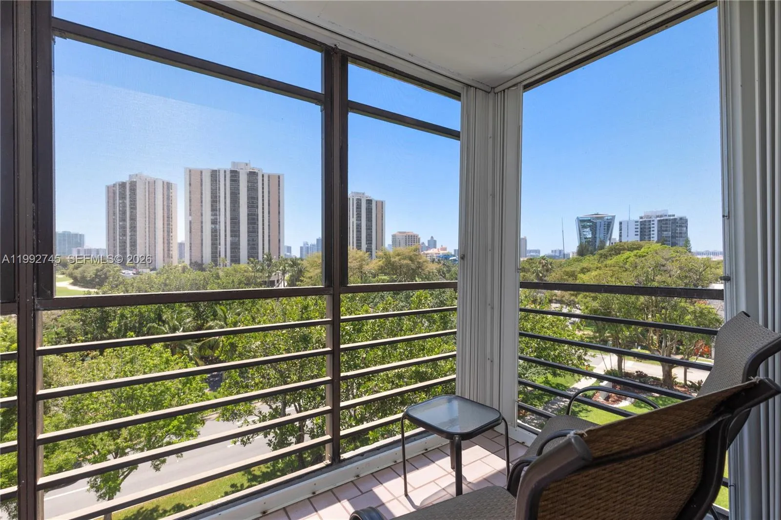 20400 W Country Club Dr # 605, Aventura FL 33180