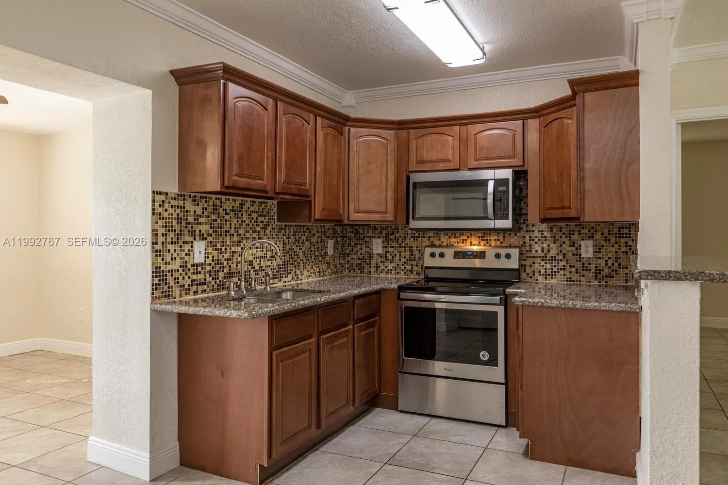 9750 Jamaica Dr, Cutler Bay FL 33189