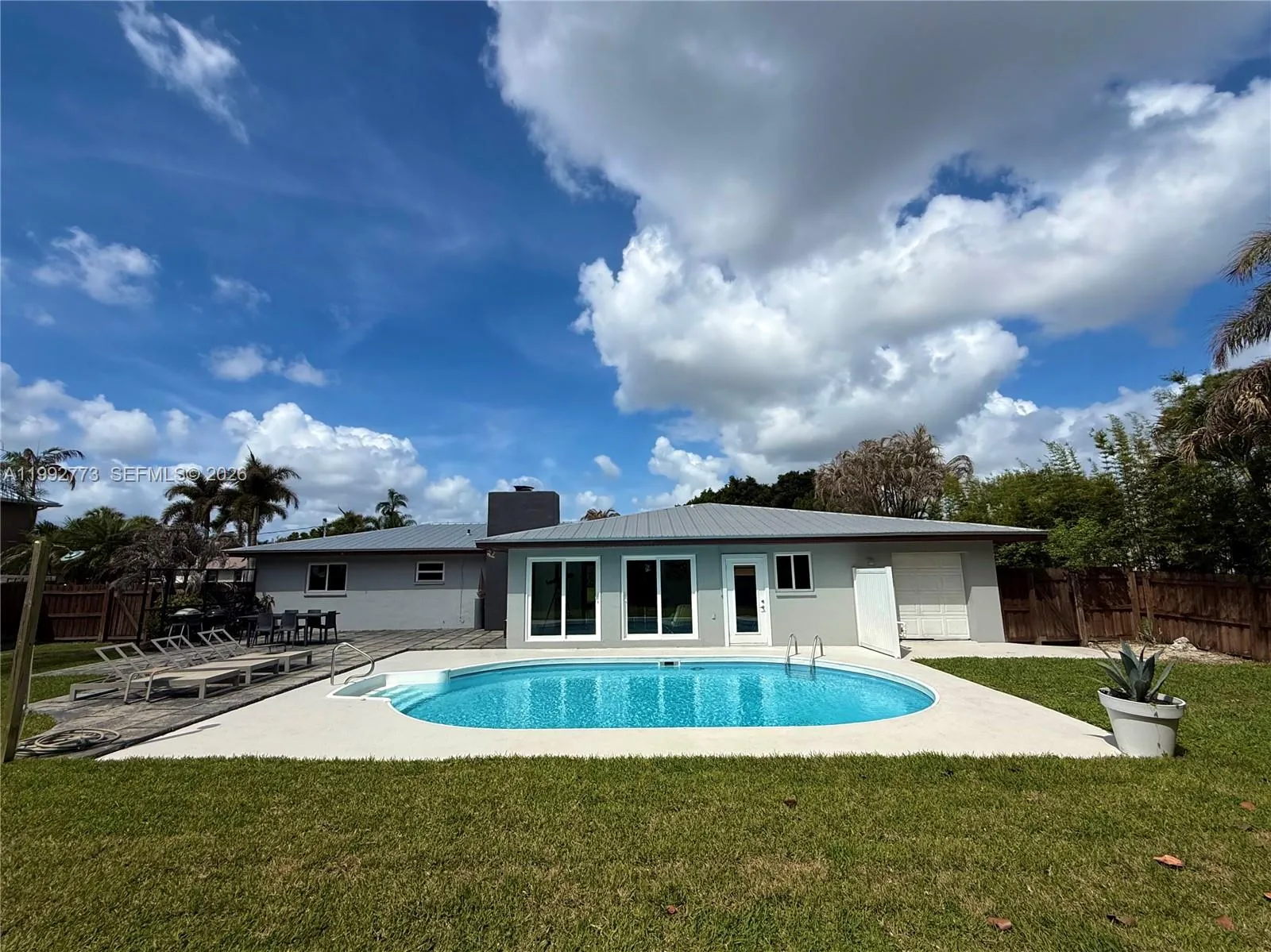 2497 NW South Manor Ave, Stuart FL 34994