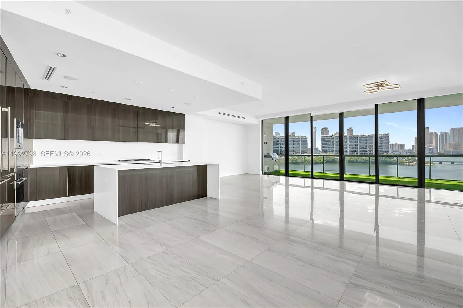 3300 NE 188th St # 615, Aventura FL 33180