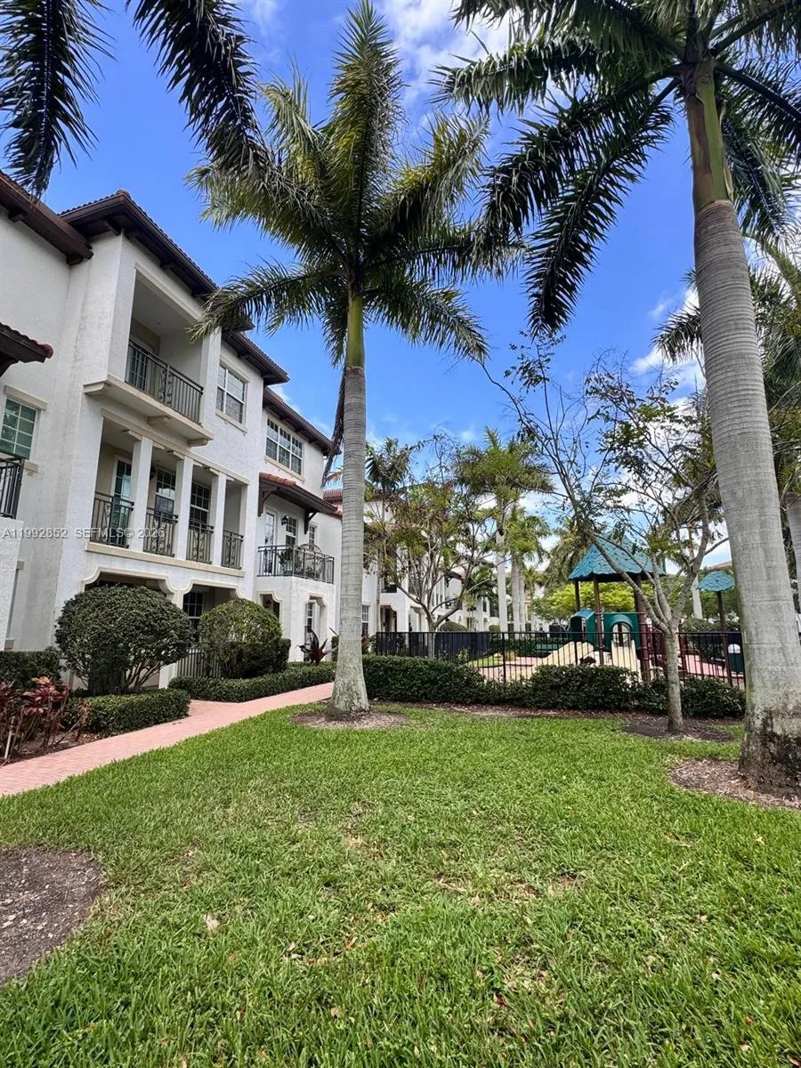 11980 SW 29th St, Miramar FL 33025