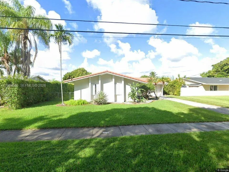 20020 Bel Aire Dr, Cutler Bay FL 33189
