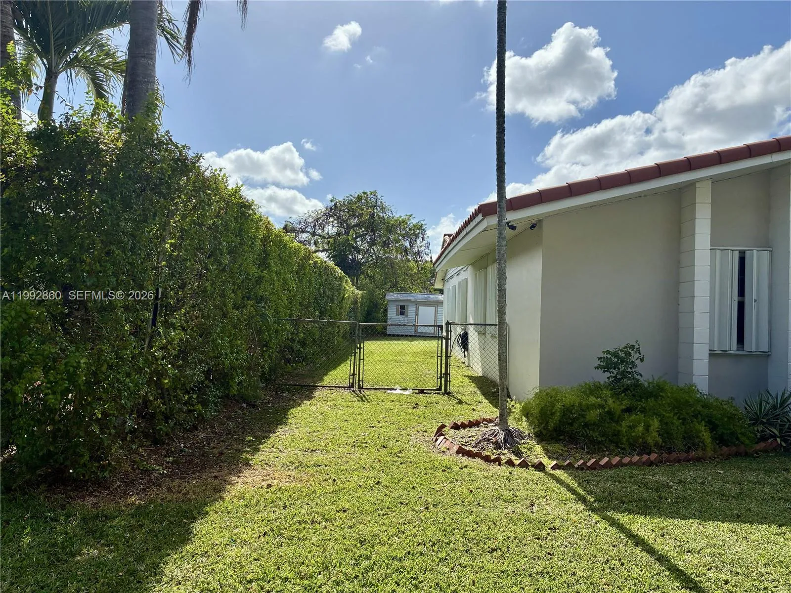 20020 Bel Aire Dr, Cutler Bay FL 33189