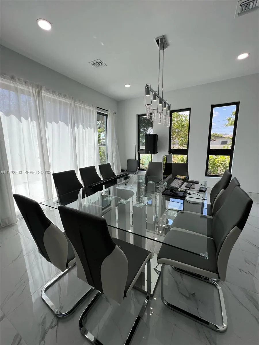 2342 Mckinley St # 3, Hollywood FL 33020