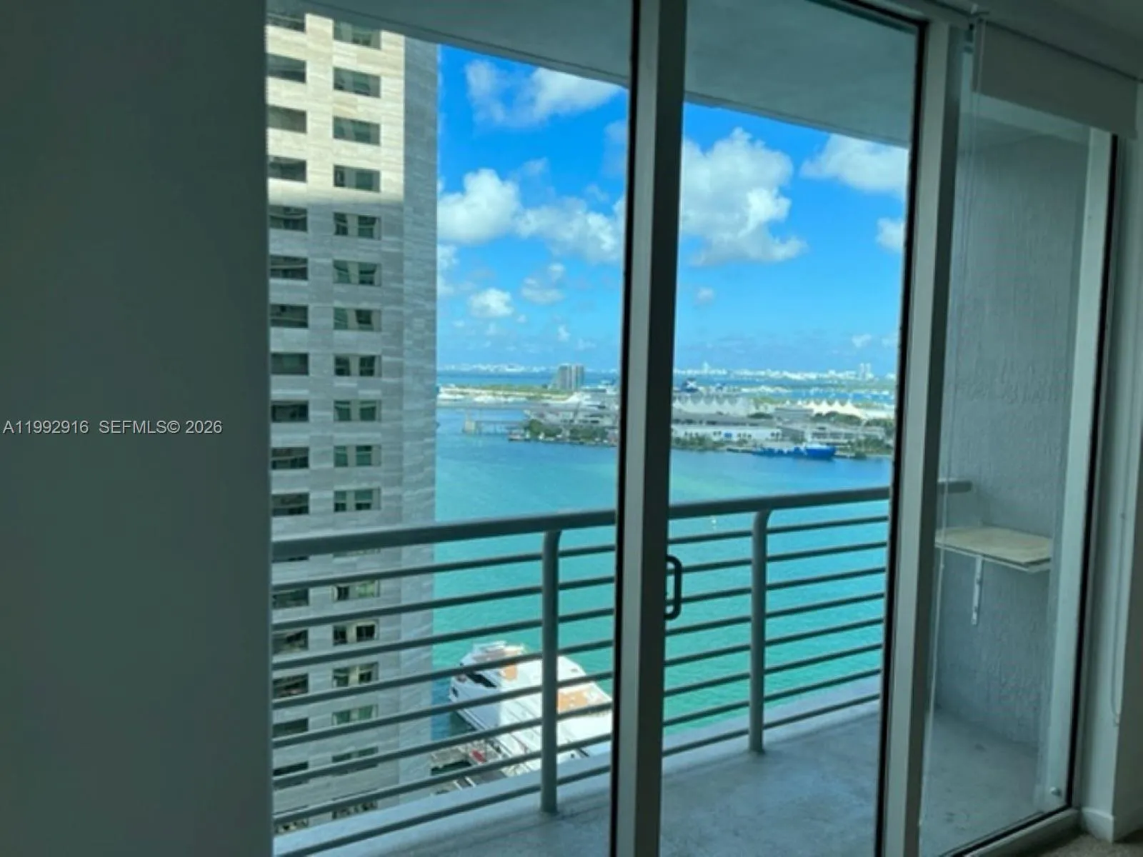 335 S Biscayne Blvd # 2406, Miami FL 33131