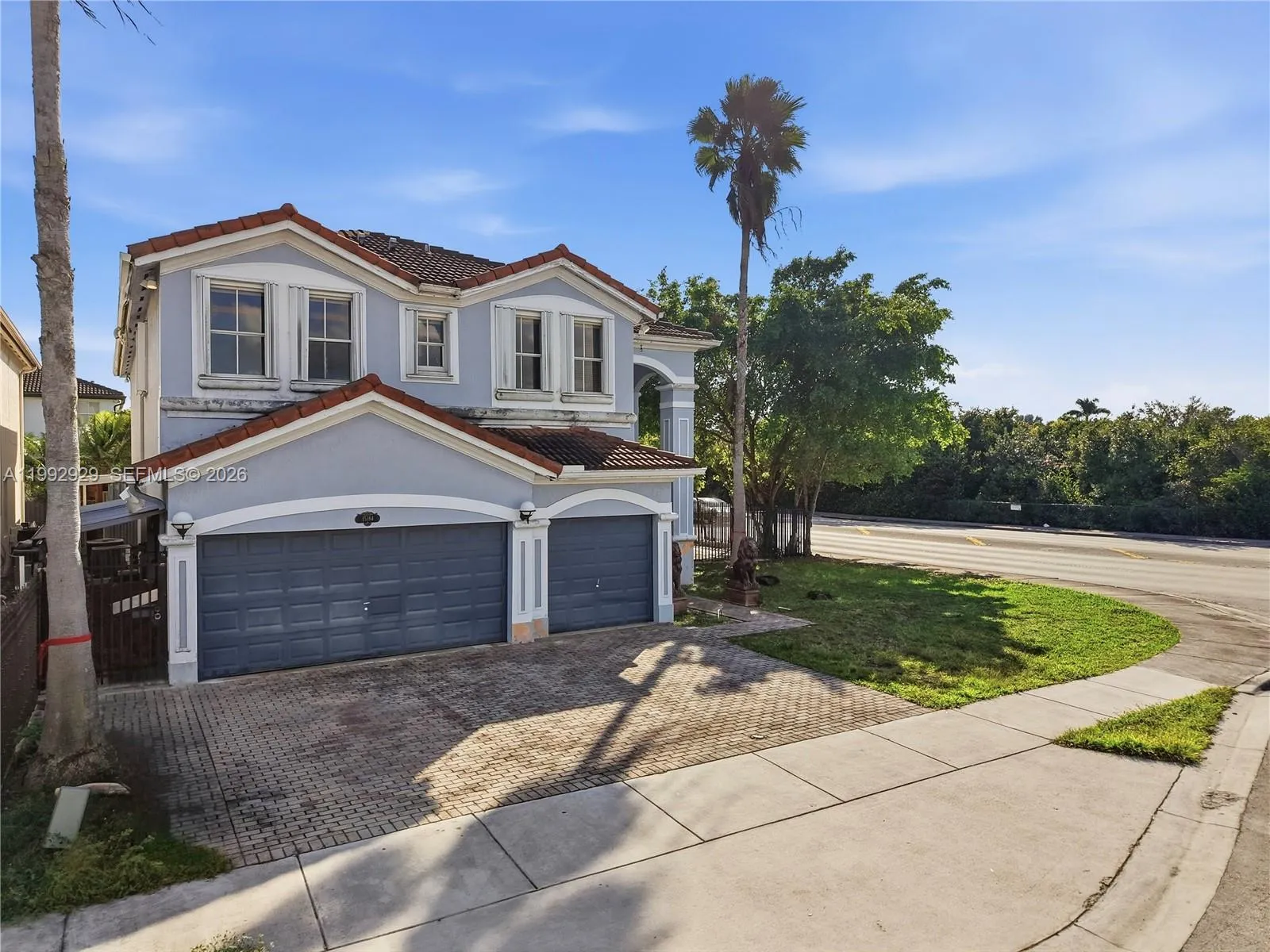 5 bedroom 3 bath for rent at 15184 SW 20th St, Miami FL 33185