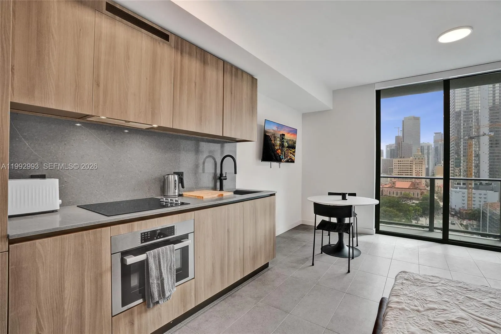 121 NE 5th Street # 1404, Miami FL 33132