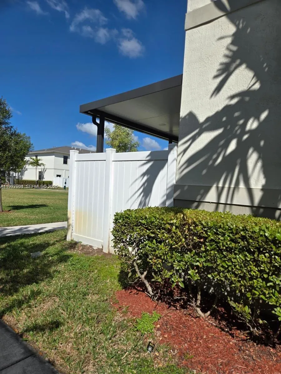 1166 SW 7th Ave, Florida City FL 33034