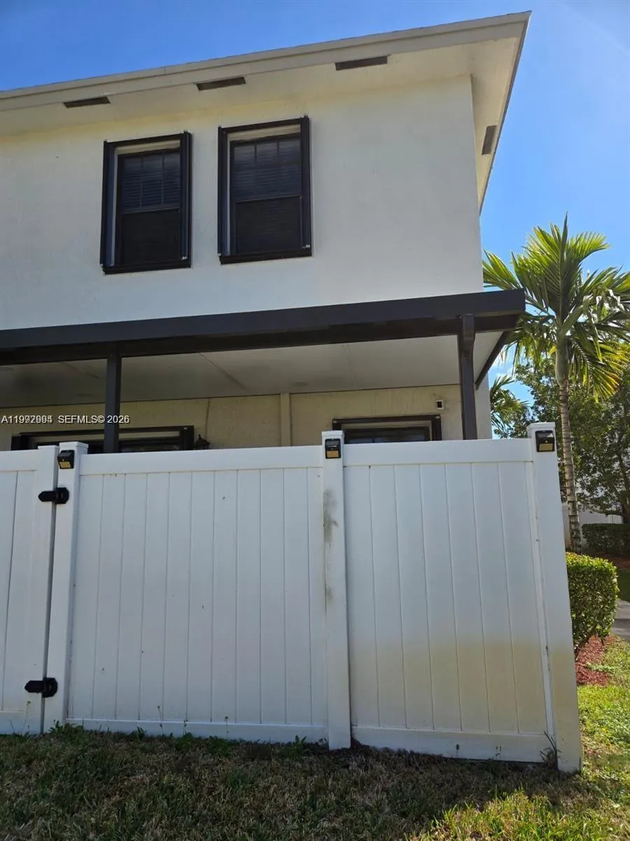 1166 SW 7th Ave, Florida City FL 33034
