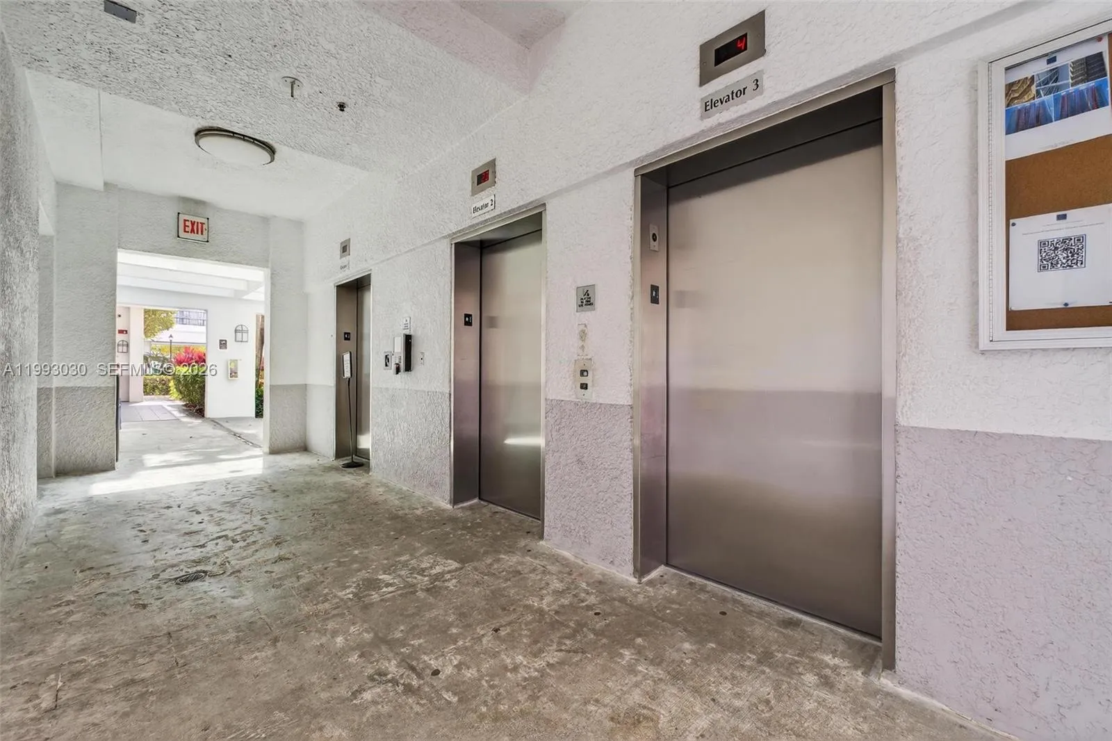 15051 Royal Oaks Ln # 2406, North Miami FL 33181